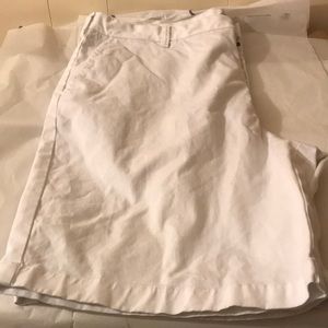 Izod Saltwater shorts